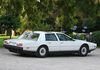 Aston Martin Lagonda   