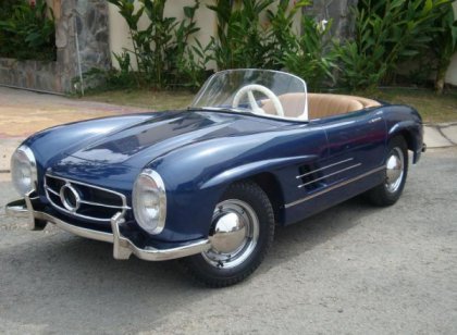   Mercedes 300SL     