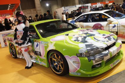 Косплей, аниме и тюнинг на Токийском Автосалоне!