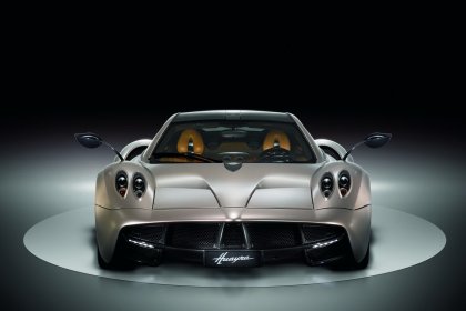 Pagani Huayra  700 ..,   ! +