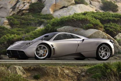 Pagani Huayra  700 ..,   ! +