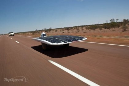 Побит рекорд скорости для автомобилей на солнечных батареях!