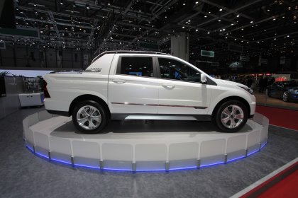 SsangYong SUT 1       