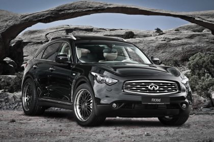 Infiniti FX30dS  AHG Sports:   