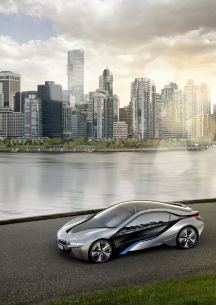   BMW i8:  