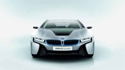   BMW i8:  