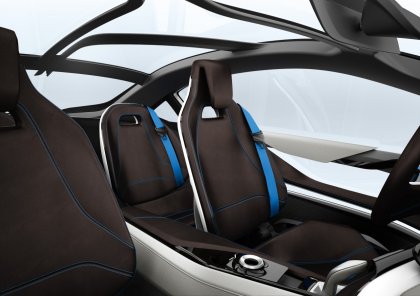 Гибридный спорткар BMW i8: первые подробности