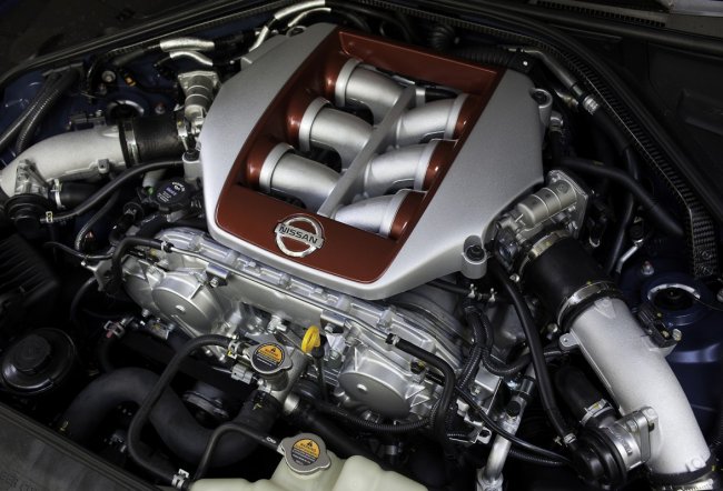 Nissan обновил суперкар GT-R