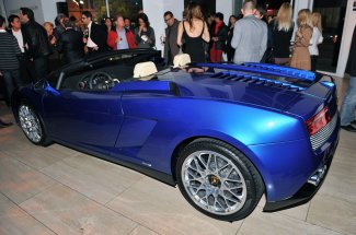 Lamborghini представила в Лос-Анджелесе Gallardo LP 550-2 Spyder