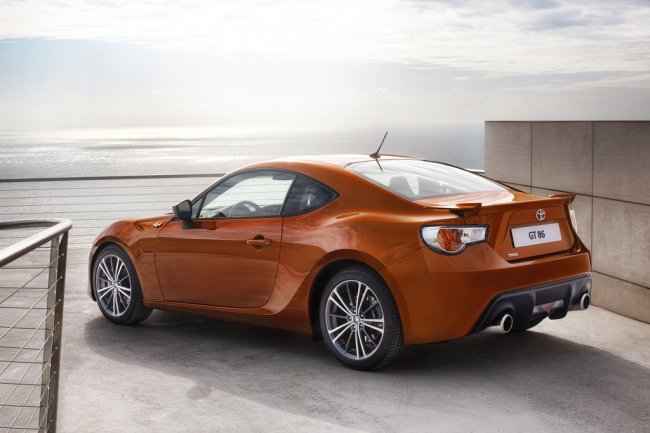      Toyota GT 86 (FT-86)