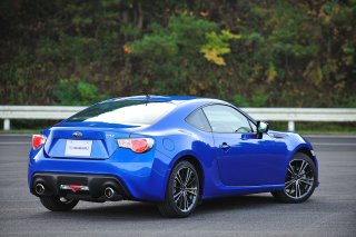  2011: Subaru BRZ  Toyota GT 86