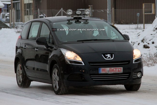      Peugeot 5008