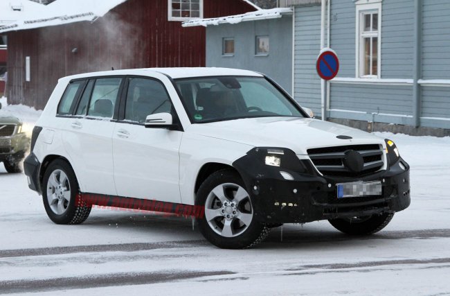  Mercedes-Benz GLK    