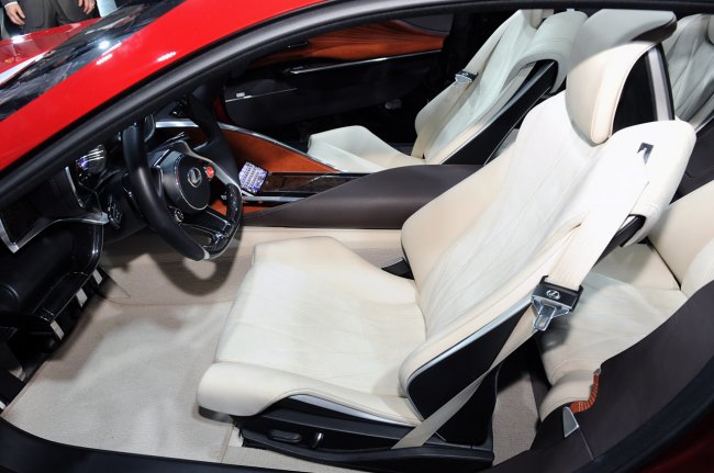     Lexus LF-LC