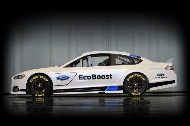 Ford  Fusion   NASCAR