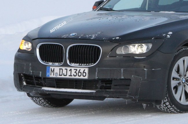 BMW готовит седьмую серию к фейслифтингу