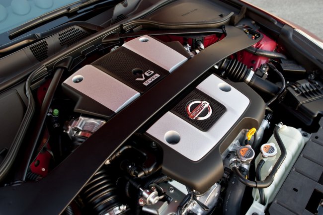 Nissan слегка обновил модель 370Z