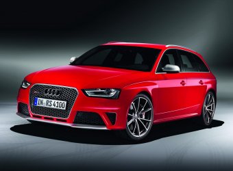 Audi RS4 Avant    450- V8