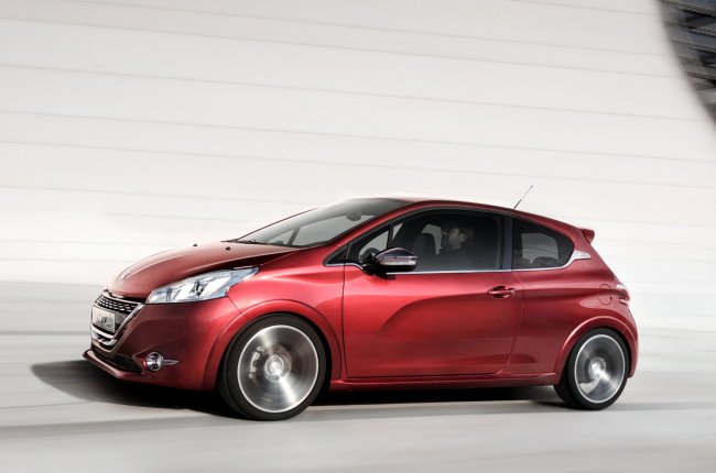 Peugeot        208 GTi 