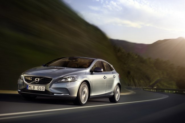    Volvo V40