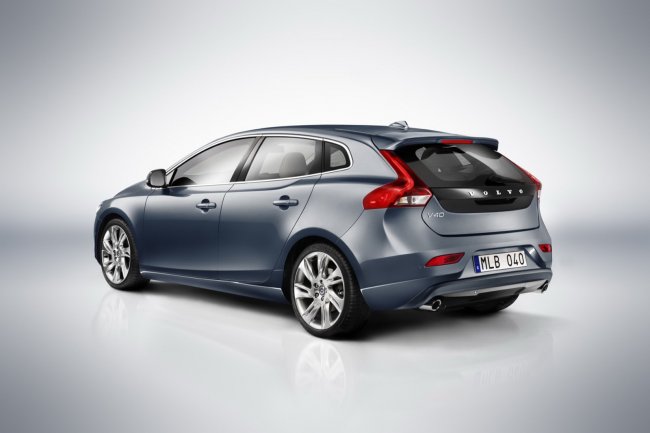    Volvo V40