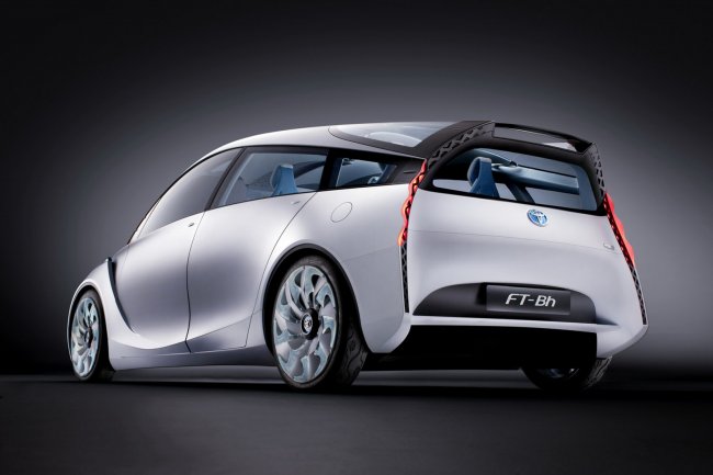 Гибридный городской концепт Toyota FT-Bh представлен официально