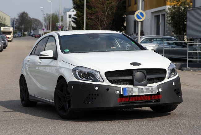 Mercedes  AMG-  -