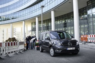 Mercedes-Benz    Citan