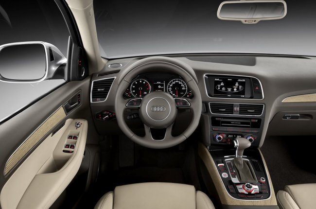 Опубликованы официальные фотографии обновлённого Audi Q5
