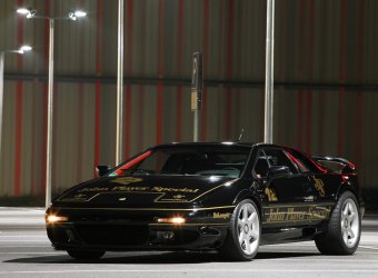   Cam-Shaft      Lotus Esprit V8