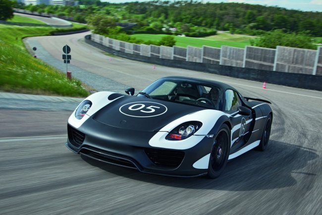      Porsche 918