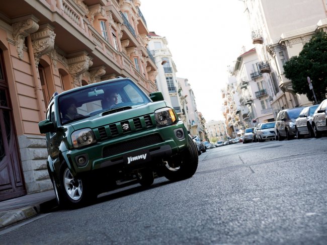 Внедорожник Suzuki Jimny заслужил лёгкий фейслифтинг
