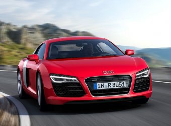 Audi    R8