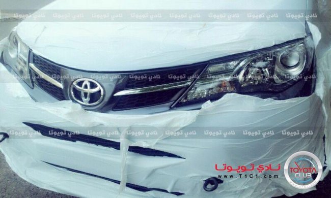 В сеть попали первые реальные фотографии нового Toyota RAV4