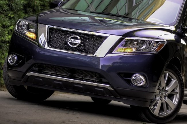      Nissan Pathfinder