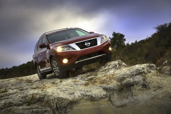      Nissan Pathfinder