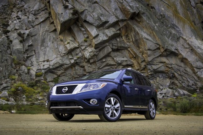      Nissan Pathfinder