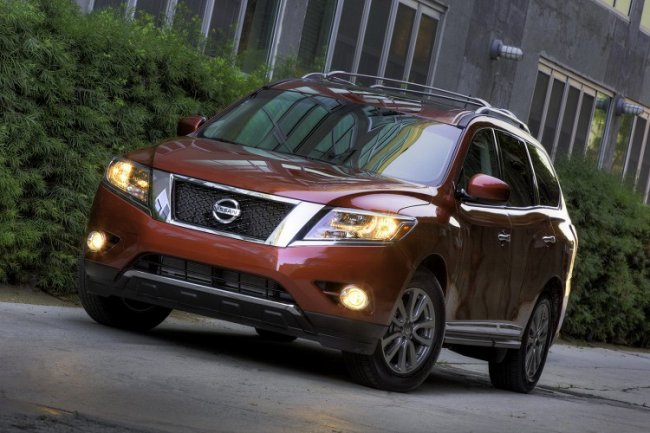      Nissan Pathfinder