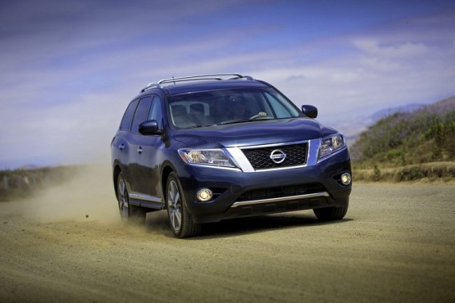      Nissan Pathfinder