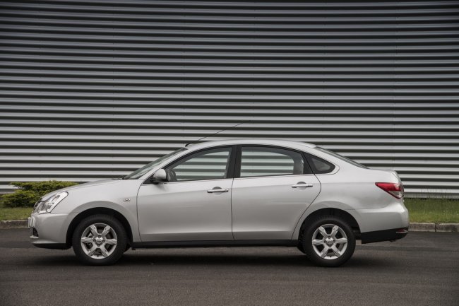     Nissan Almera