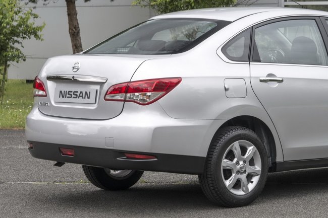     Nissan Almera