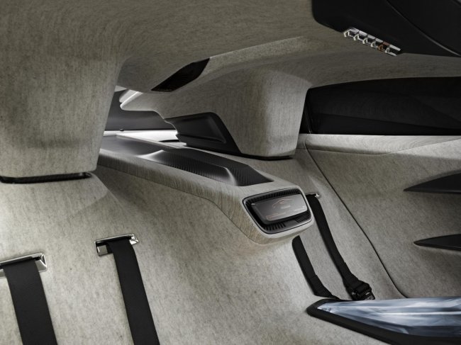 Peugeot представит в Париже концептуальный суперкар