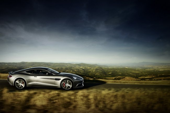      Aston Martin Vanquish