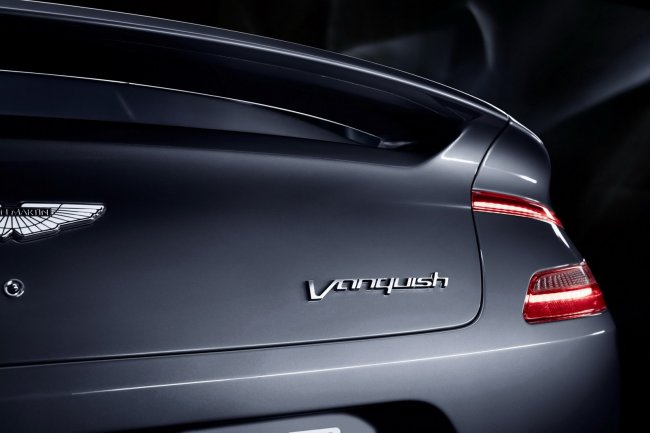      Aston Martin Vanquish
