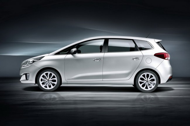 Kia   Carens
