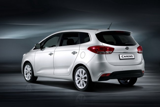 Kia   Carens