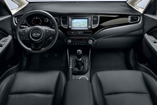 Kia   Carens