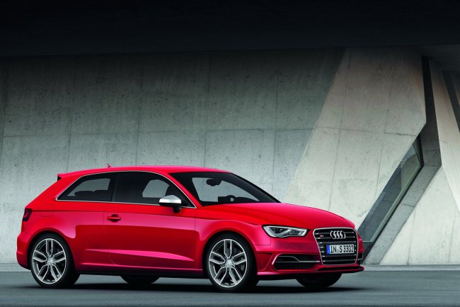 Официальные фотографии Audi S3 нового поколения