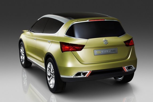     Suzuki   S-CROSS