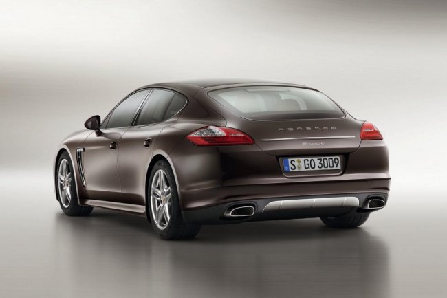  Porsche    Panamera